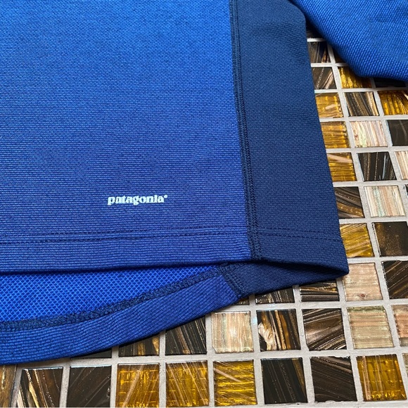 Patagonia Performance Capilene Top - Picture 3 of 7